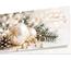Weihnachtskarte DIN-lang mit weißer Christbaumkugel, goldenen Schneeflocken, Tannenzweig, Zapfen und Perlen